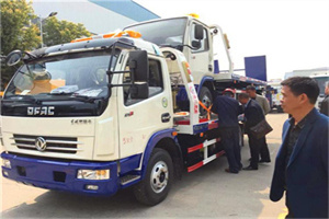 雅江汽车道路救援拖车价格